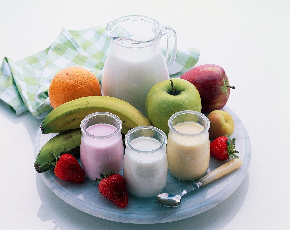 Fruit, milk and yoghurt