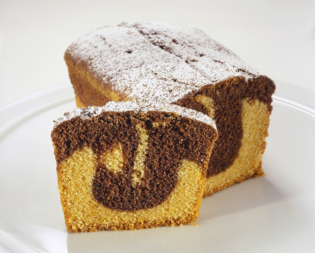 Marble loaf cake