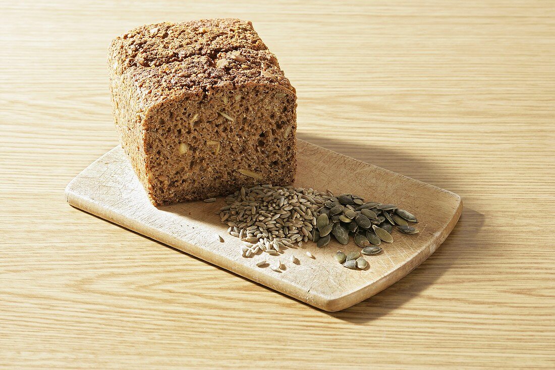 Wholemeal bread with rye and pumpkin seeds