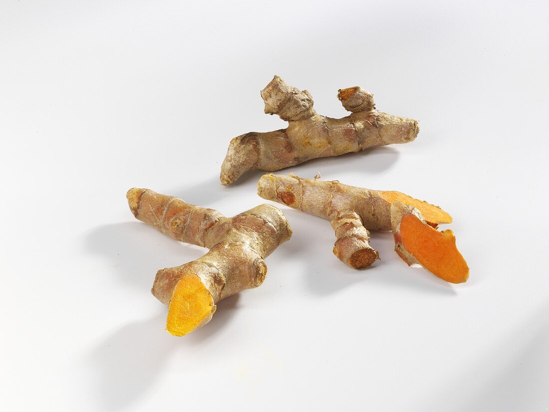 Fresh turmeric root