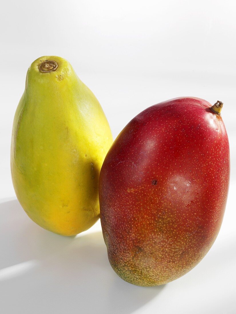 Mango und Papaya