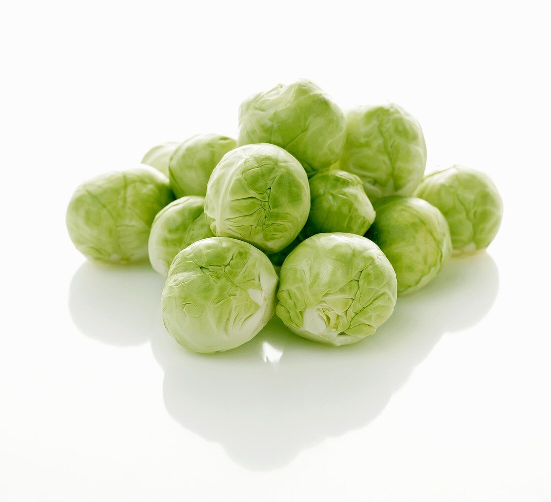 A heap of cleaned Brussels sprouts