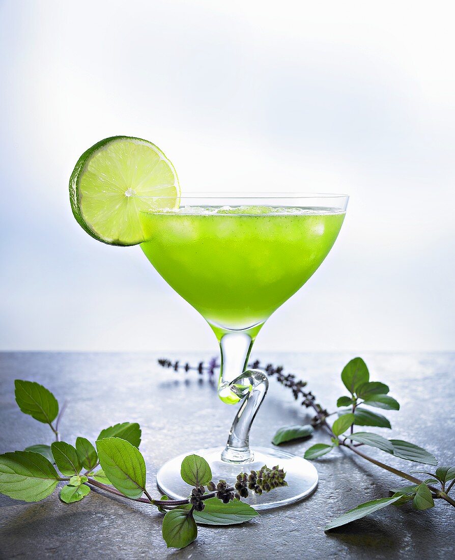 Kiwi-Margarita mit Limette