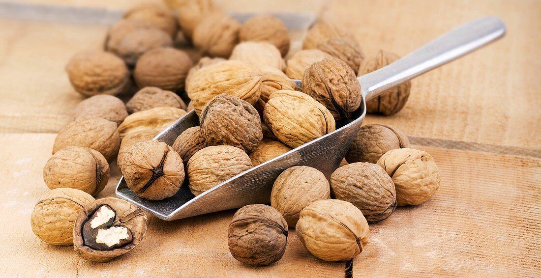 Walnuts with scoop