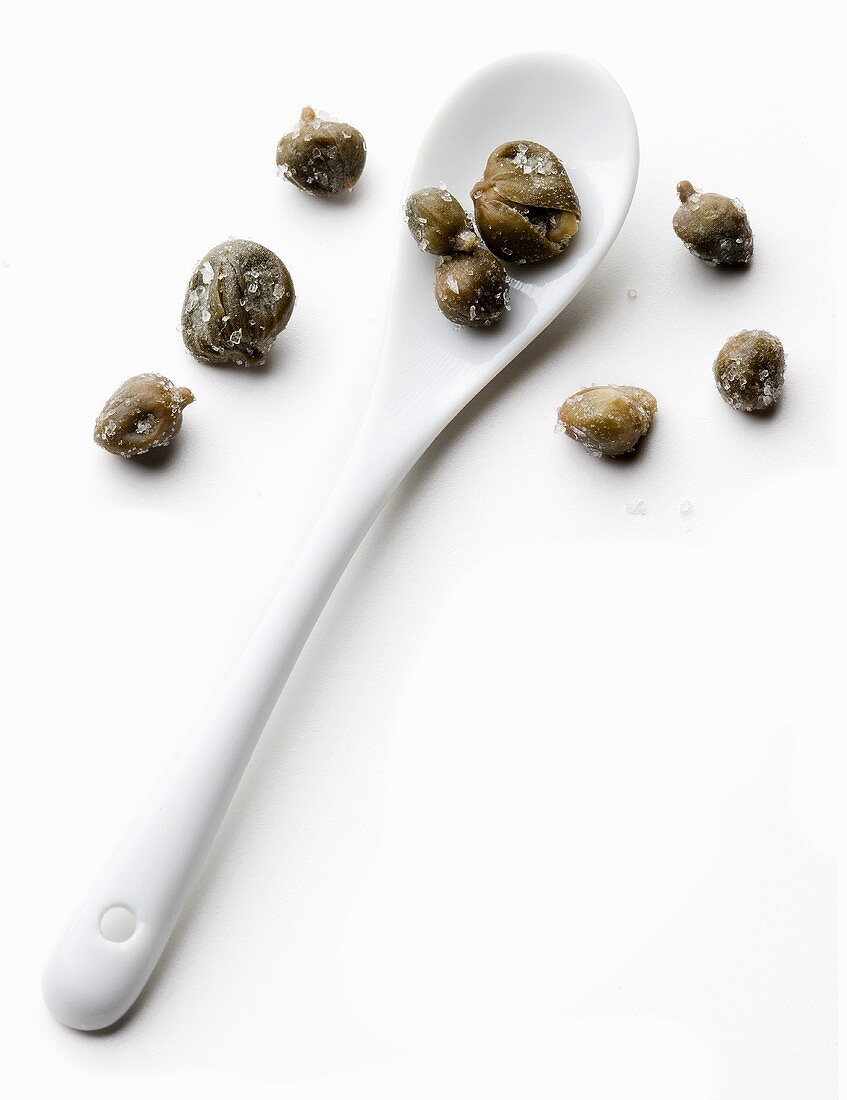 Capers with spoon