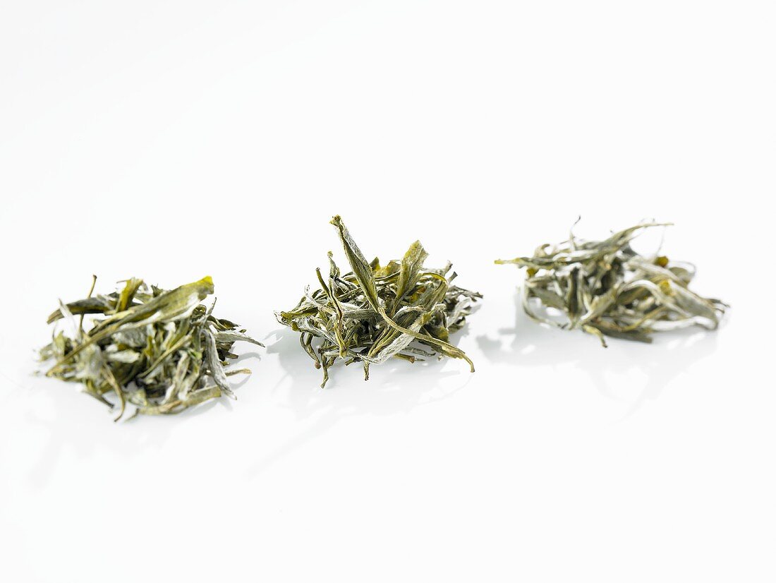 White tea (dry tea leaves)