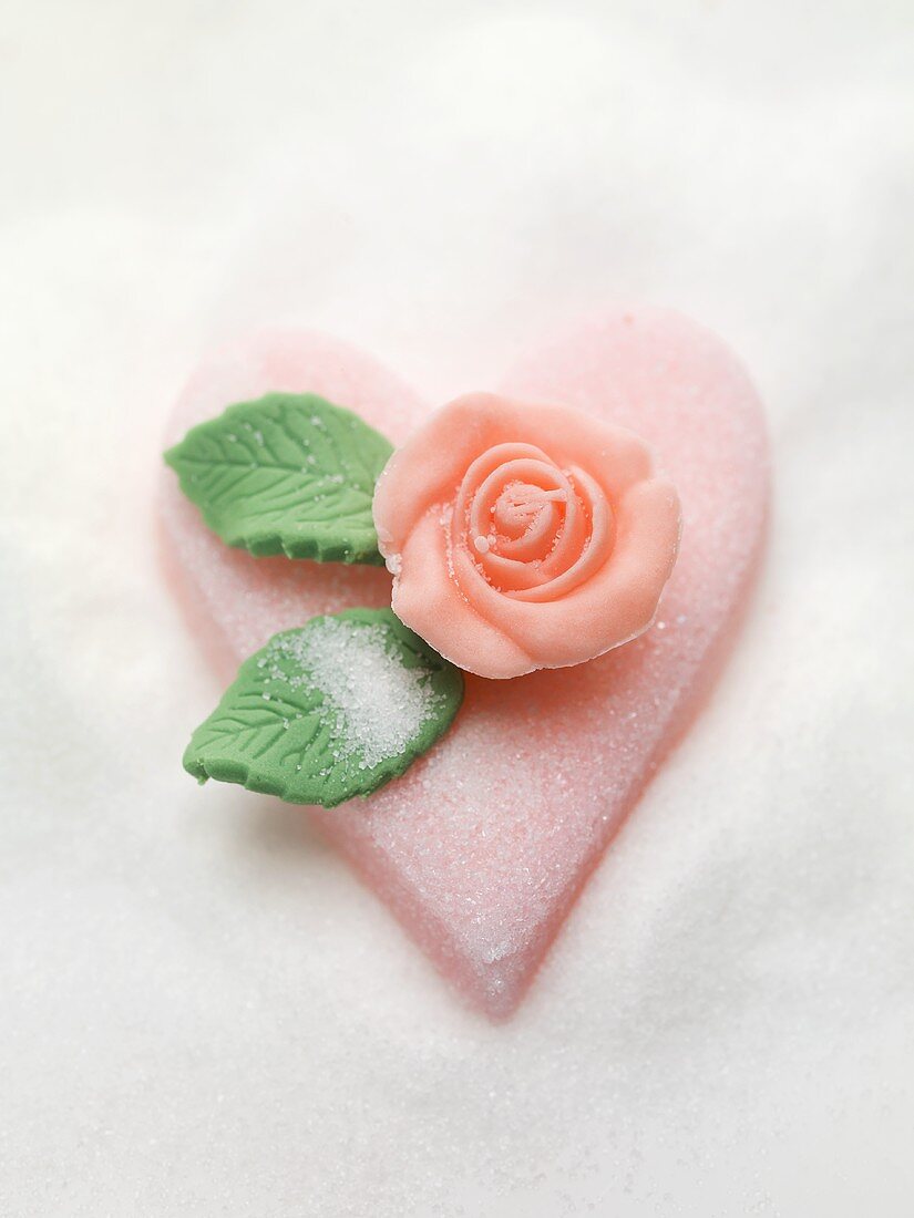 Pink sugar heart with marzipan rose