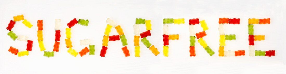 'Sugarfree' mit Gummibärchen geschrieben