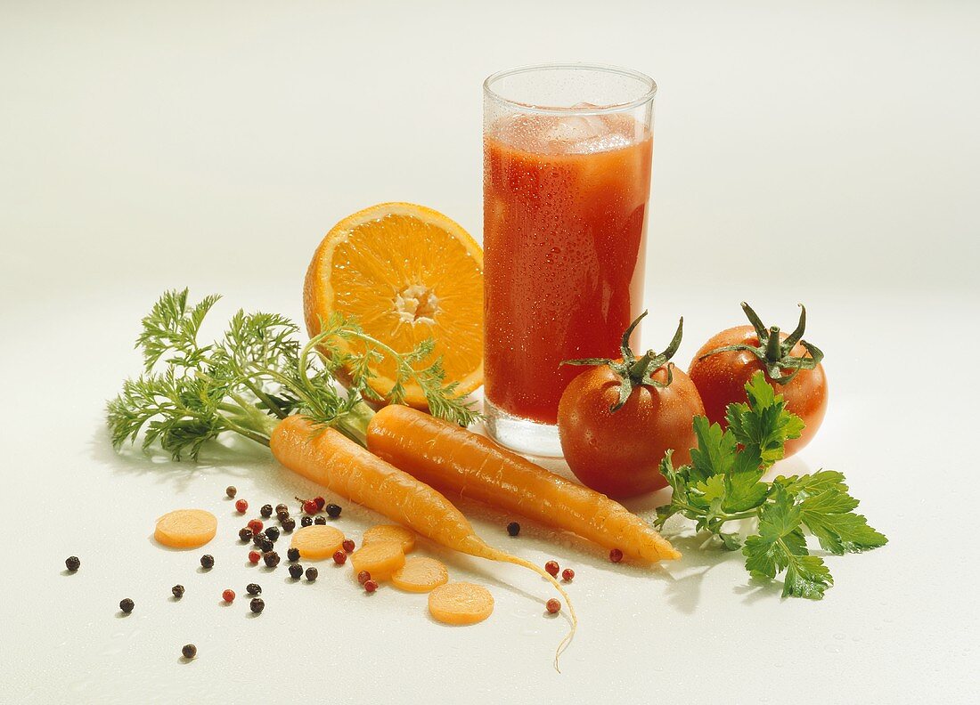 Vegetable juice with ingredients