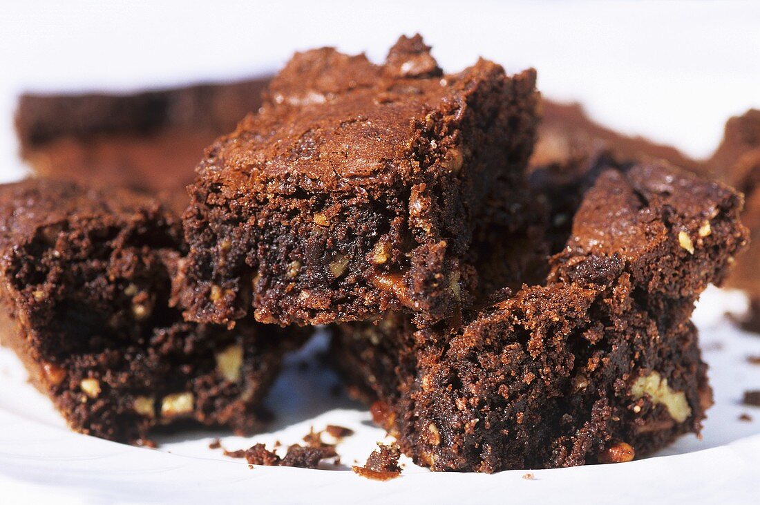 Several brownies