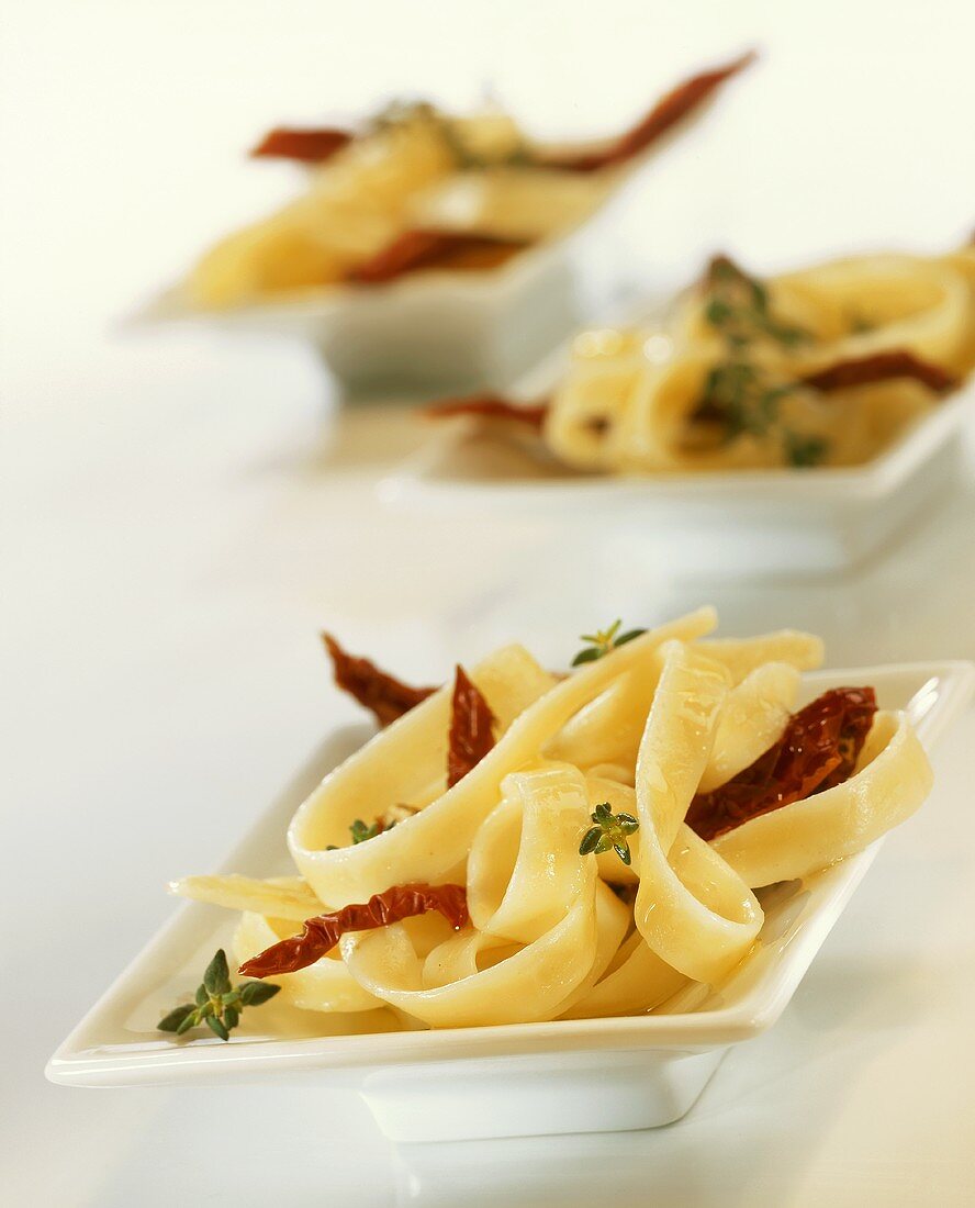 Tagliatelle with dried tomatoes