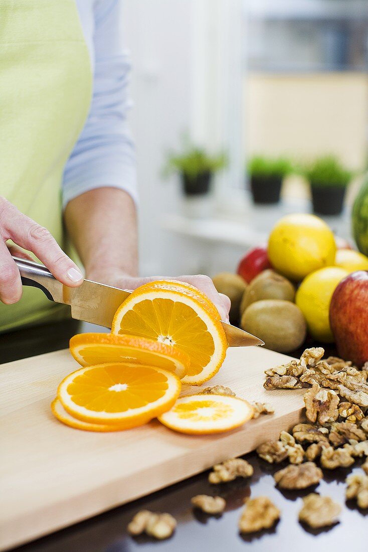 Slicing an orange