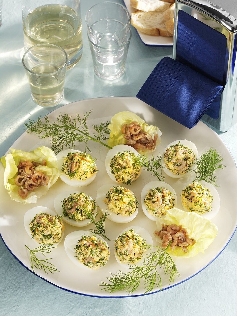Stuffed eggs with shrimps