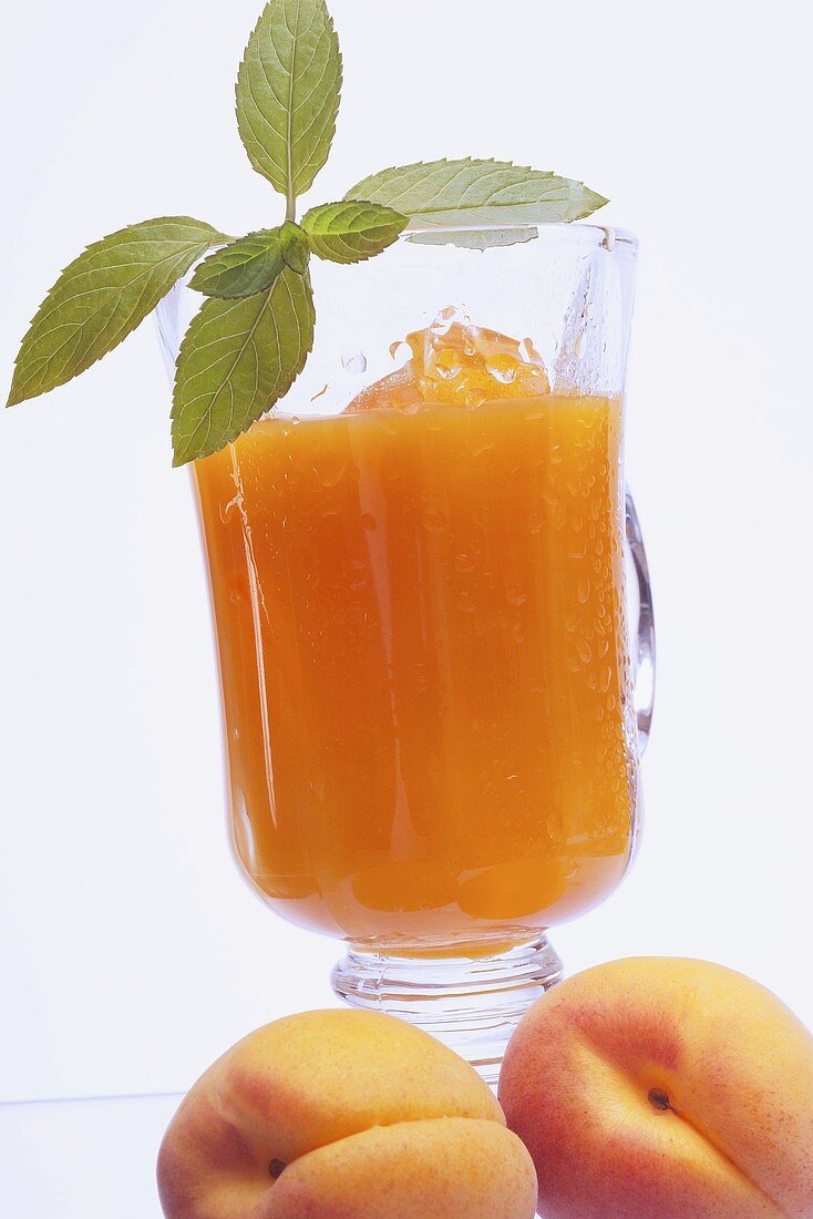 Apricot juice and fresh apricots