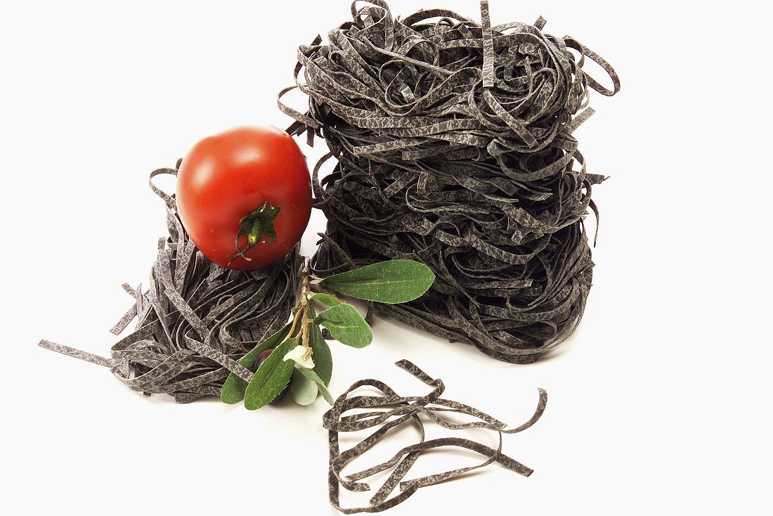 Black tagliatelle with tomato
