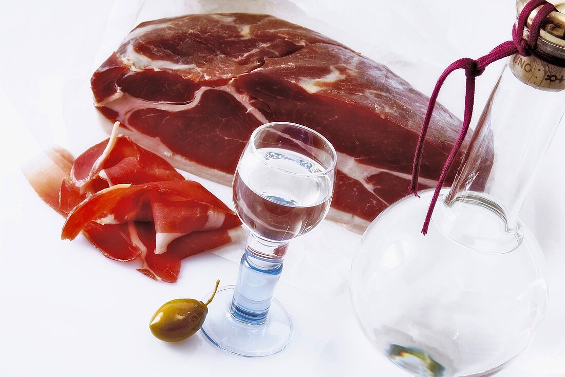 Prosciutto di parma e grappa (Parma ham and grappa)