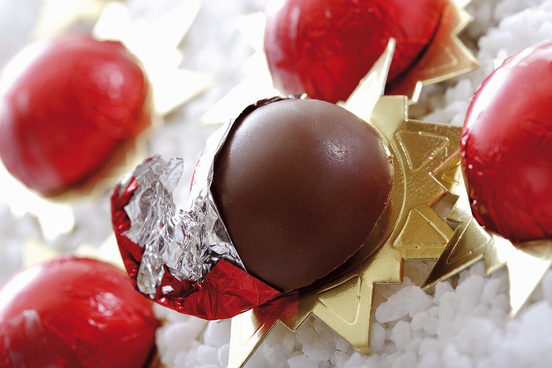 Chocolate balls in red foil (Christmas)