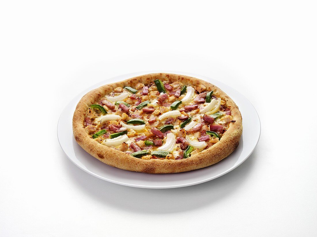 Ham, onion and pepper pizza