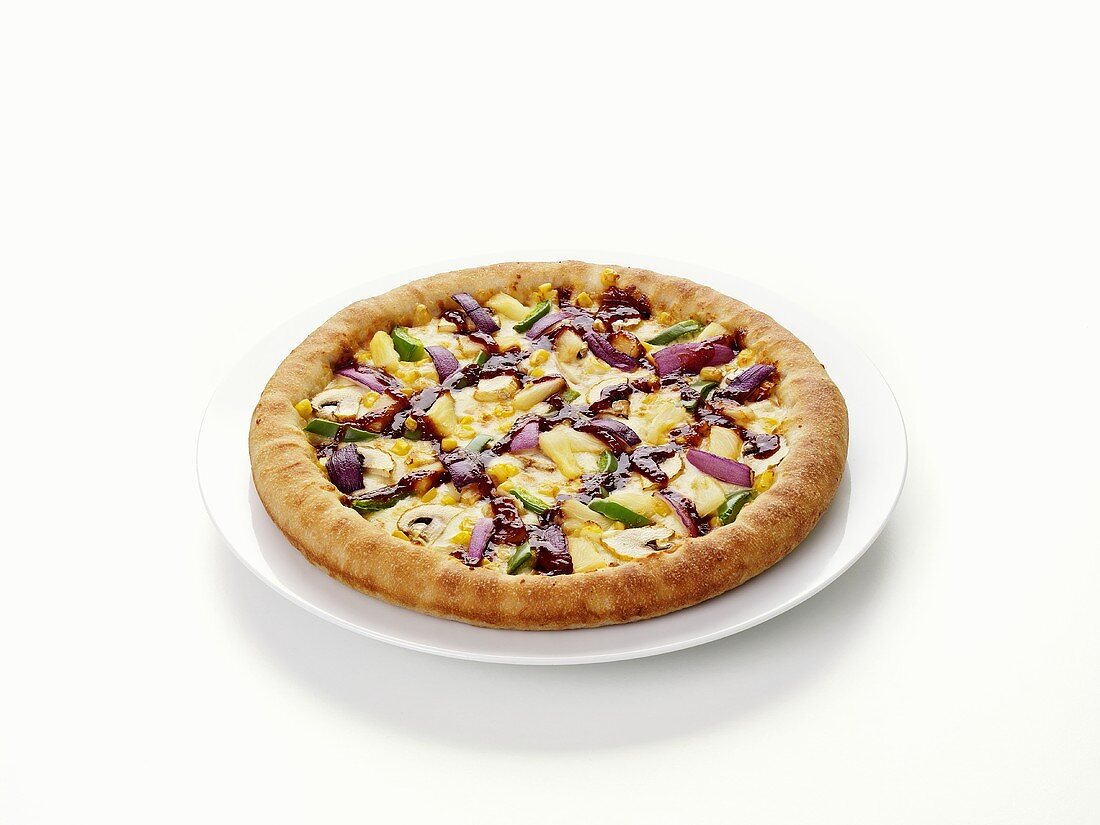 Cheese pizza with red onion