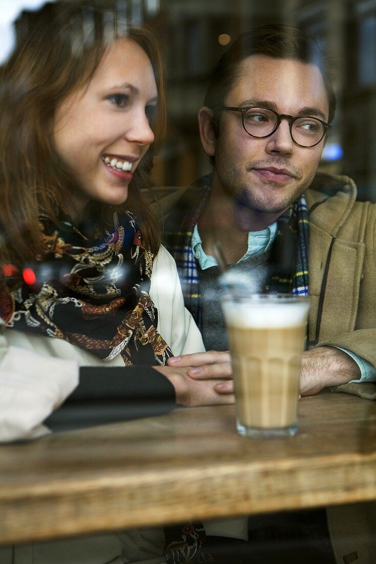 Pärchen in einem Café