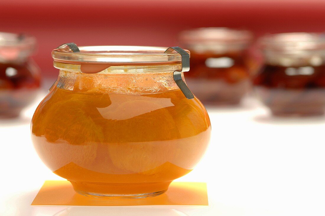Aprikosenkompott im Einmachglas