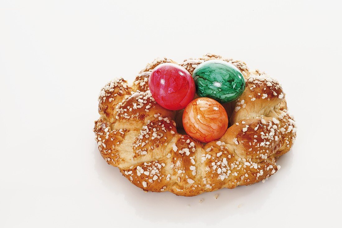 Bread wreath with pearl sugar and Easter eggs