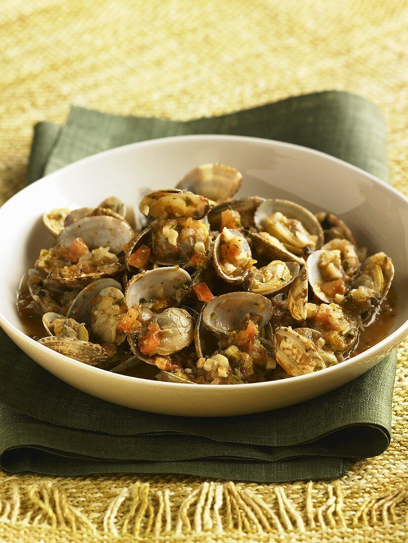 Clams with Tomatoes in Broth