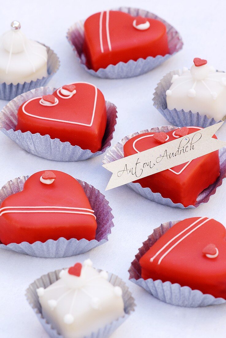 Assorted petit fours (red and white)