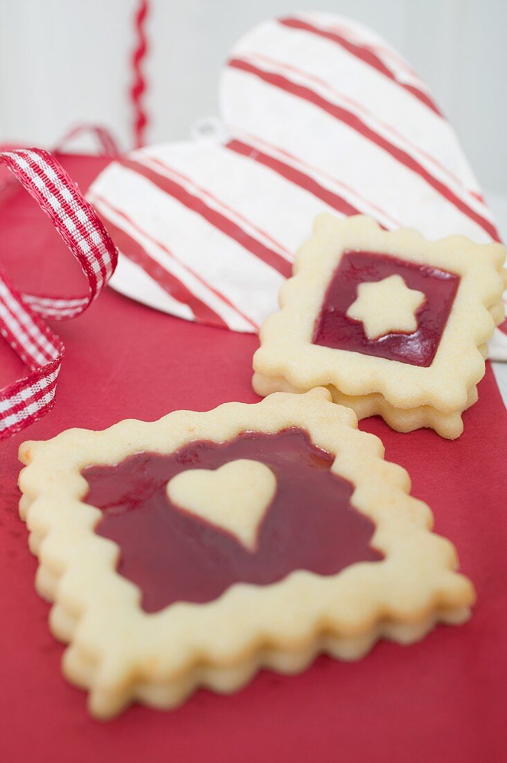 Marmeladenplätzchen und Weihnachtsdeko