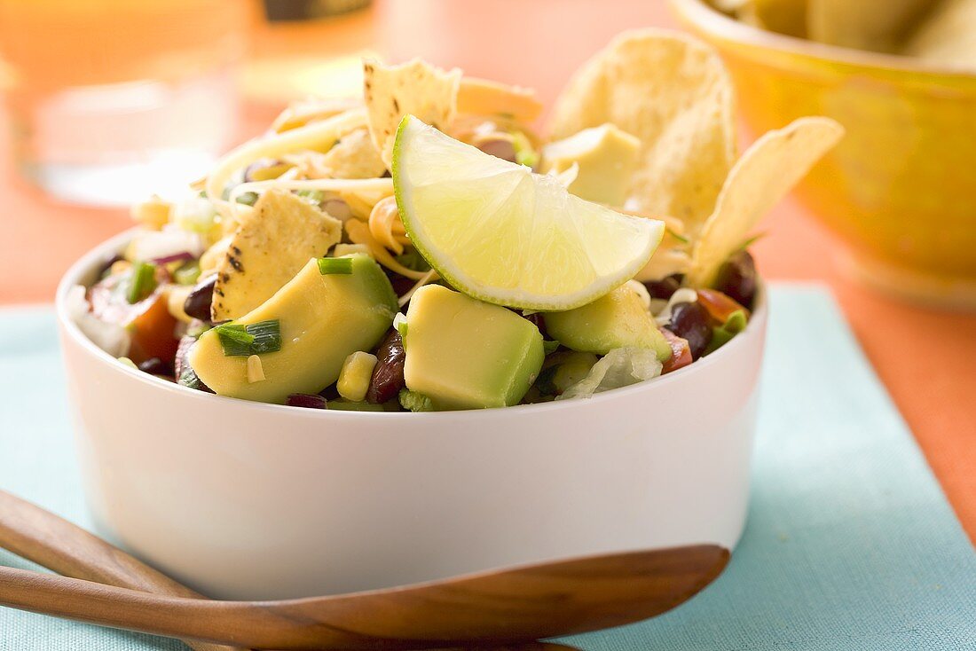 Gemüsesalat mit Tortillachips (Mexiko)