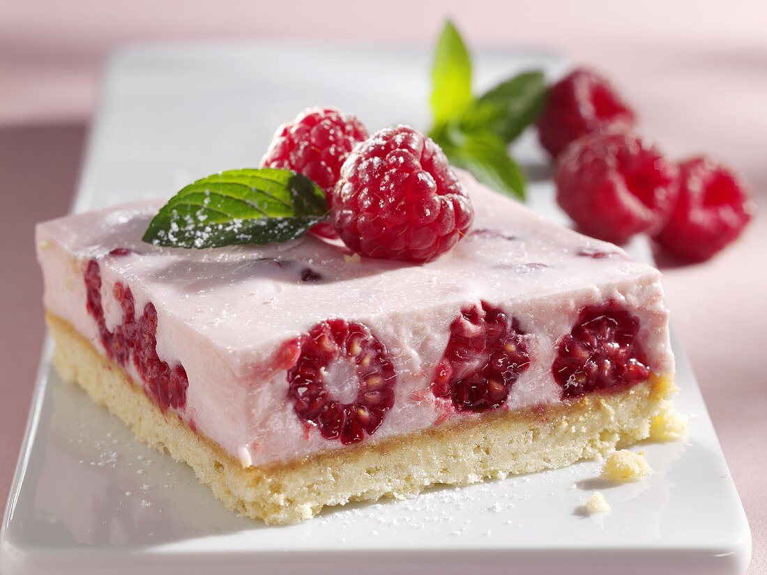 Raspberry quark slice with fresh mint
