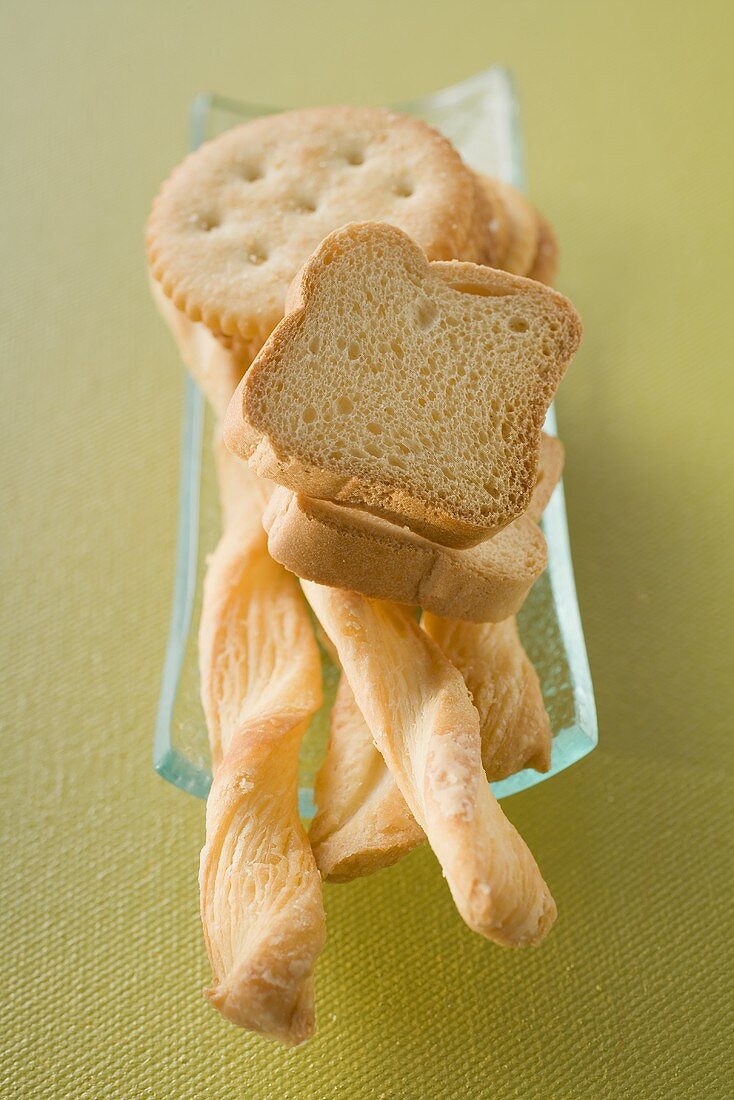 Cracker, Zwieback und Stangengebäck