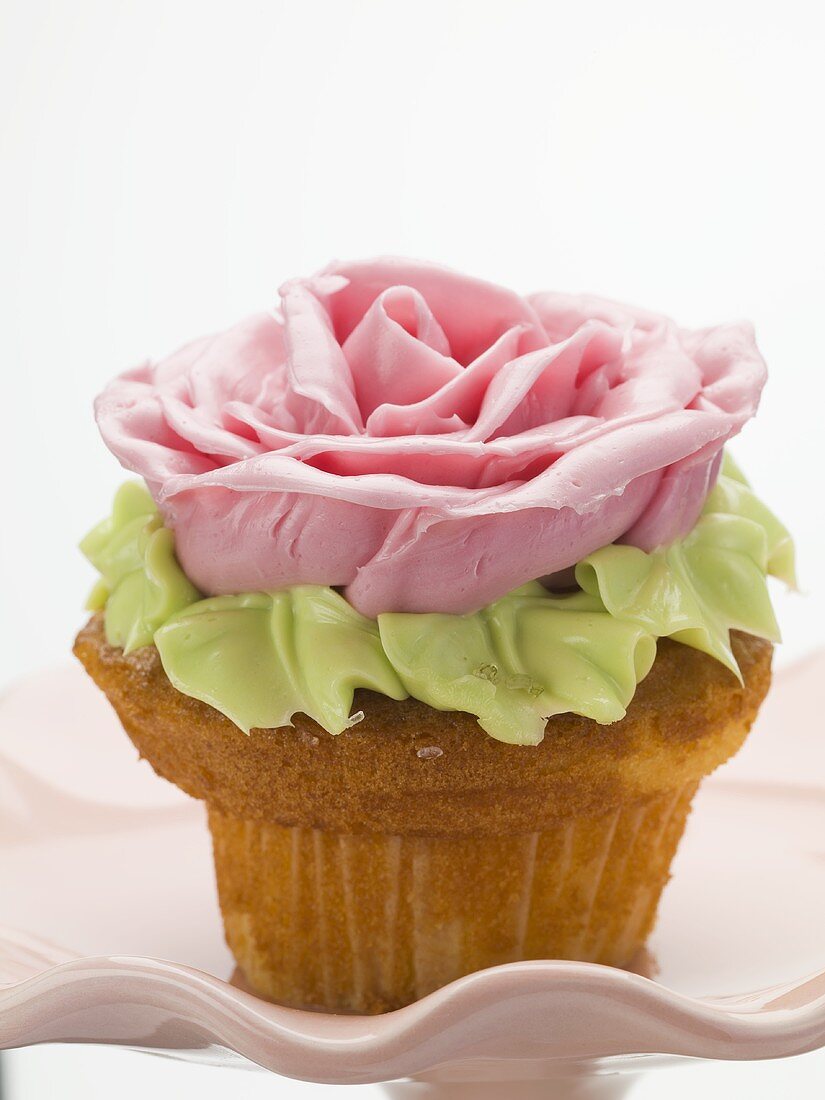 Cupcake decorated with sugar rose