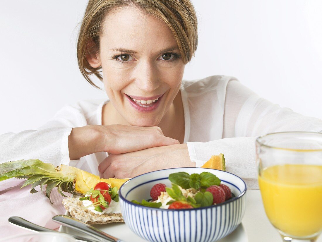 Woman with a healthy breakfast