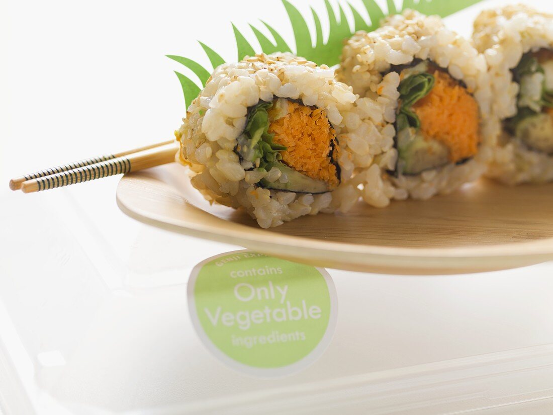 Vegetarian inside-out rolls to take away