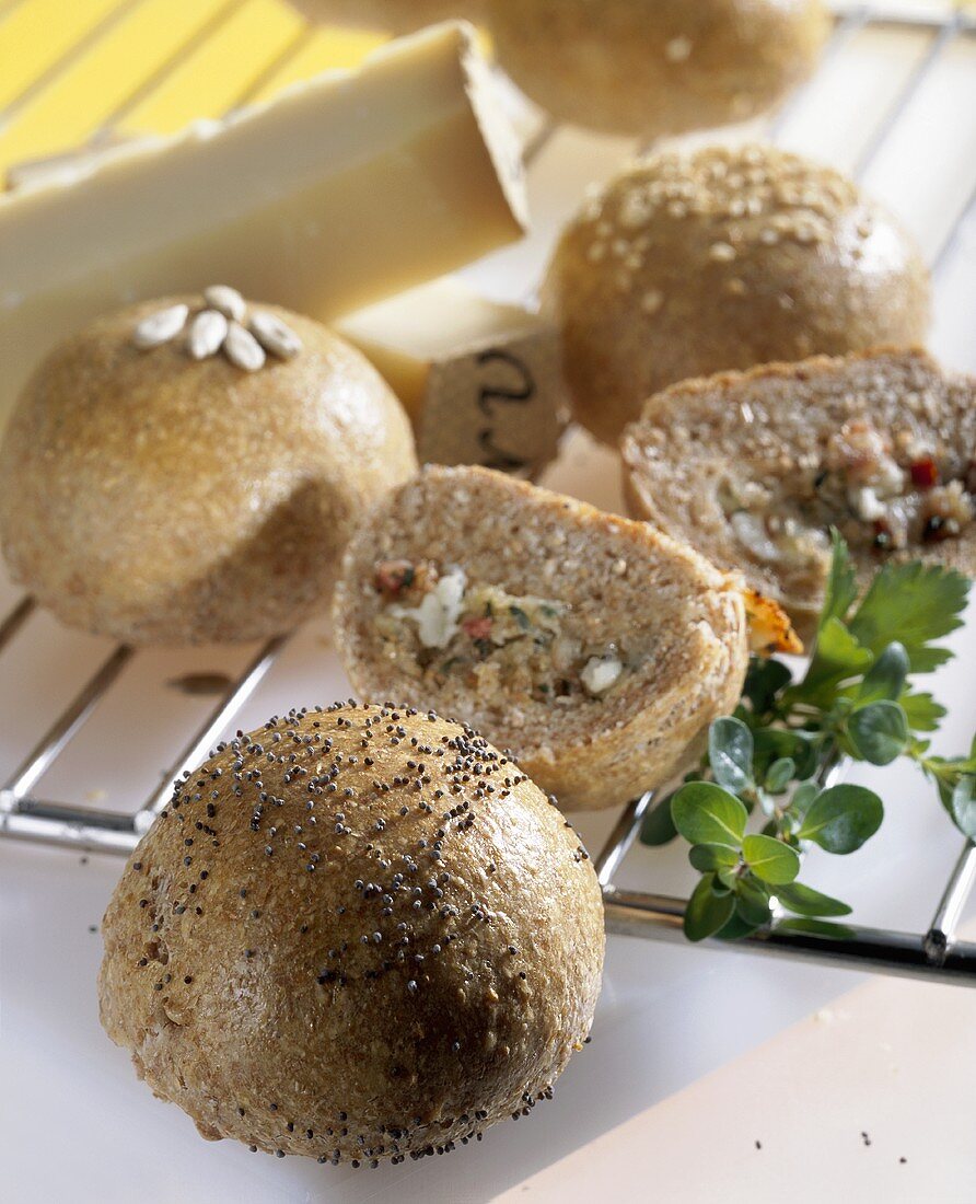 Bread rolls with savoury stuffing