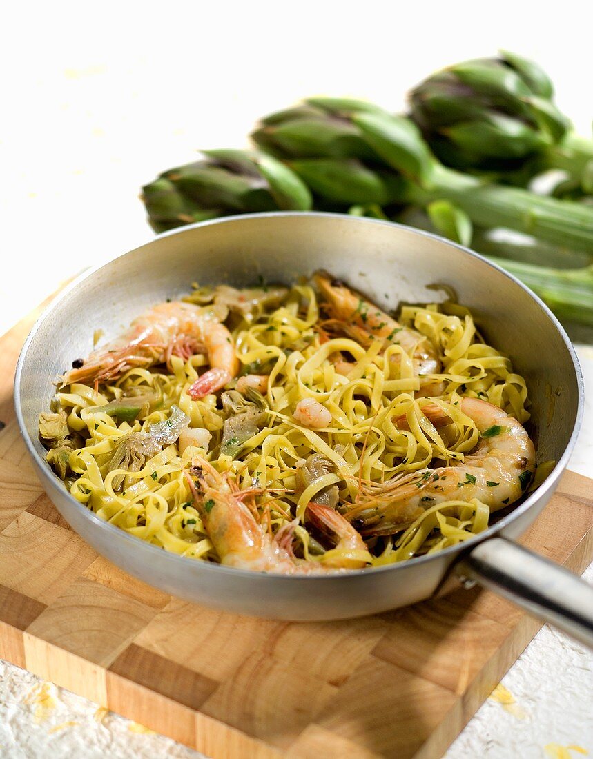 Fettuccine with prawns and artichokes