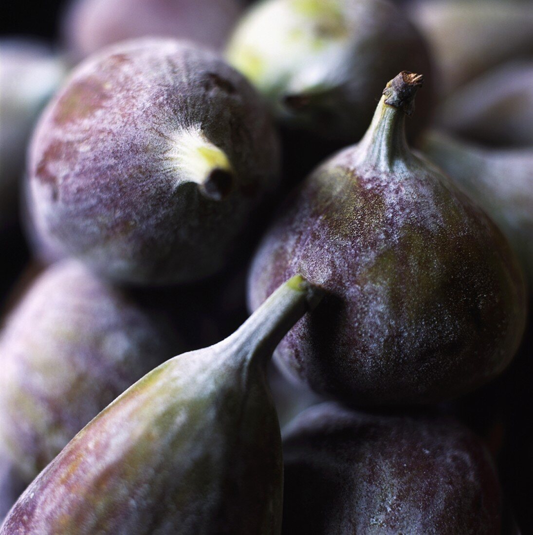 Fresh figs (close-up)