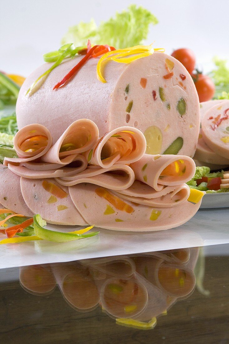 Ham sausage with vegetables