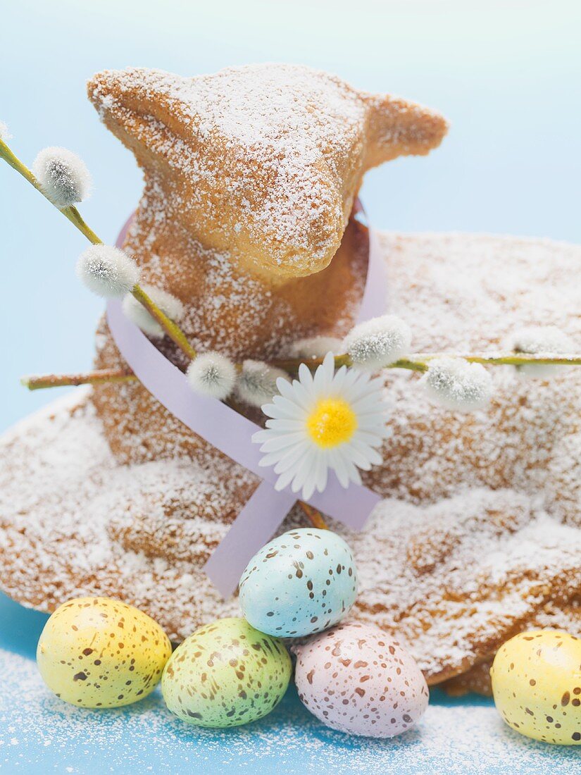 Baked Easter lamb with pussy willow and Easter eggs (detail)