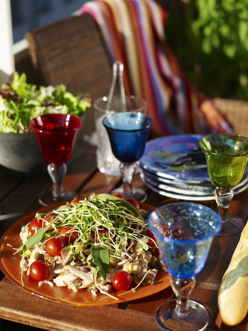 Sommerlicher Pilzsalat mit Tomaten und Kresse