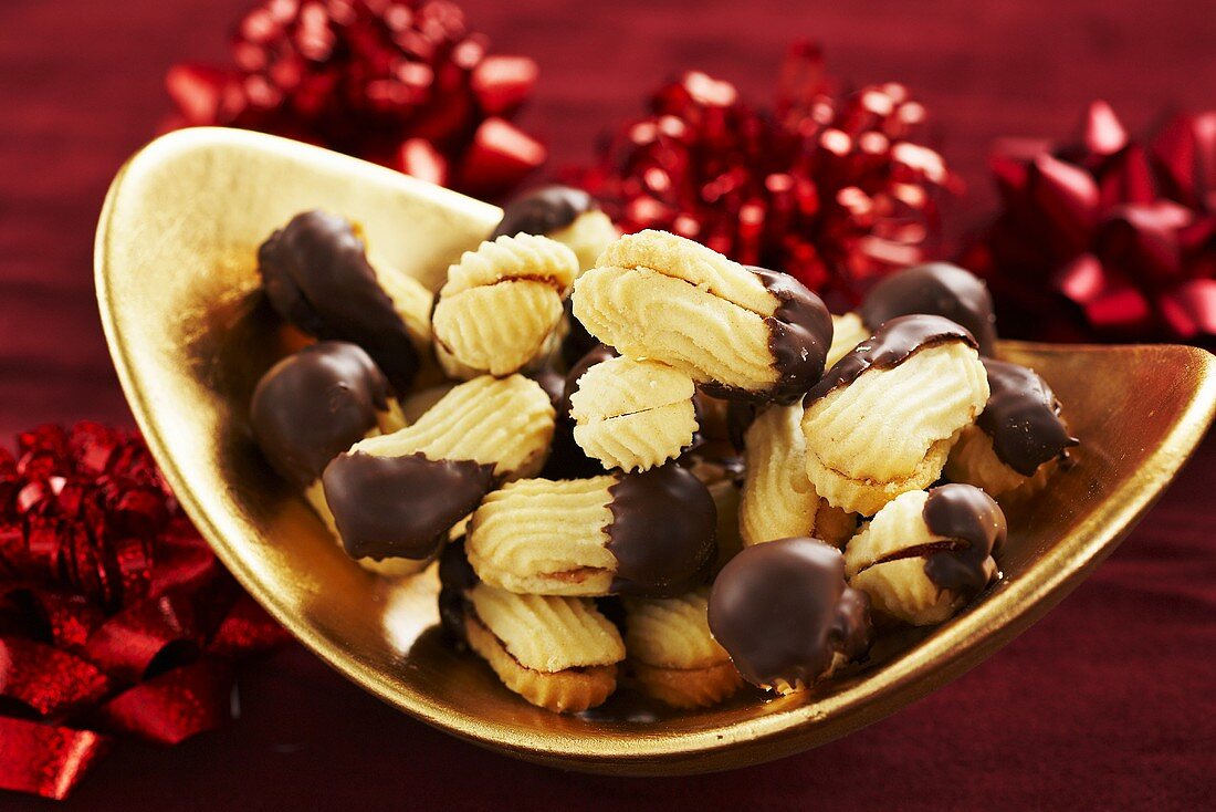 Christmas baking: chocolate-dipped Linzer biscuits