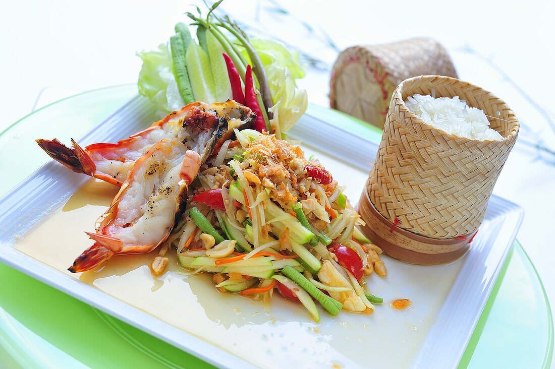 Grilled prawns with papaya salad and rice