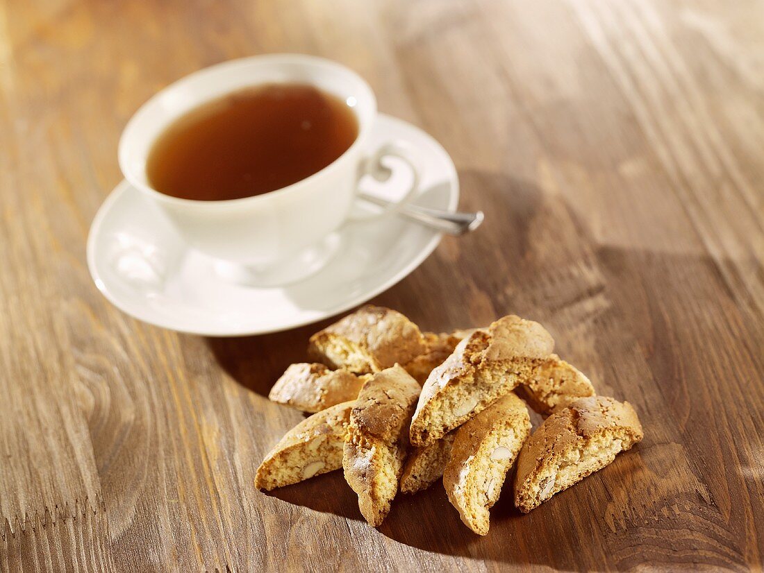 A cup of tea with cantuccini