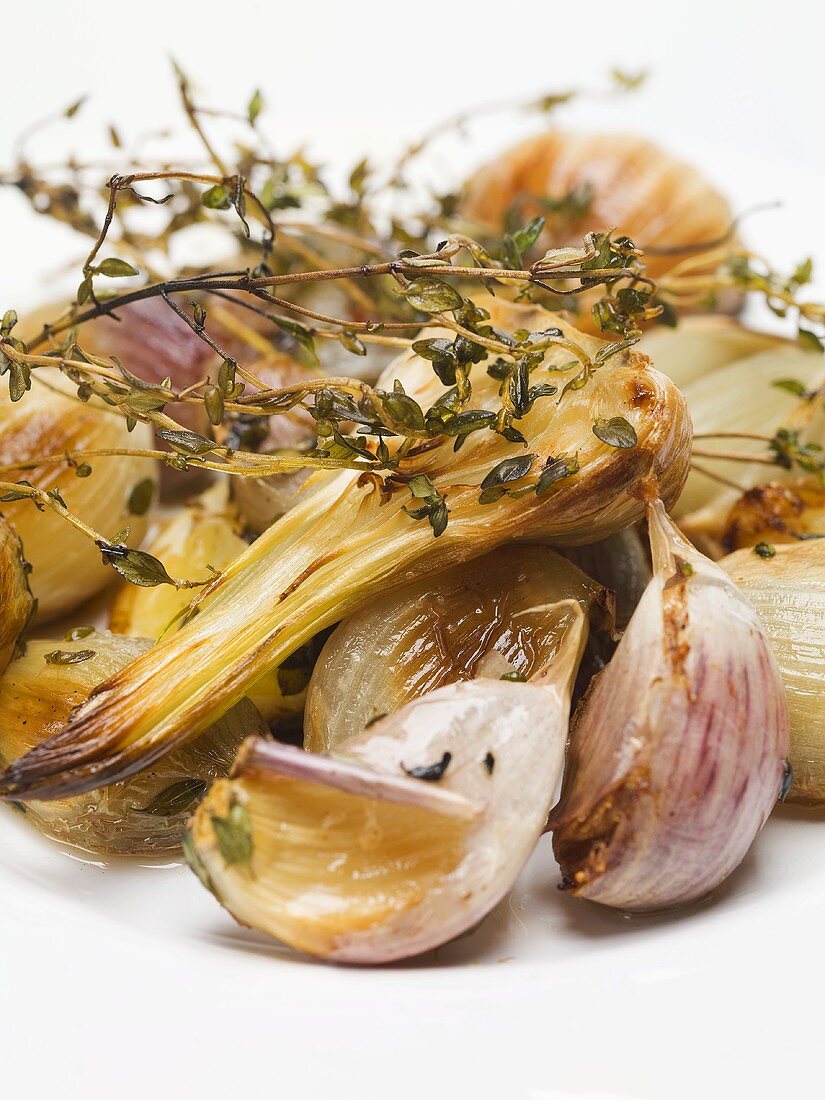 Roasted garlic with thyme