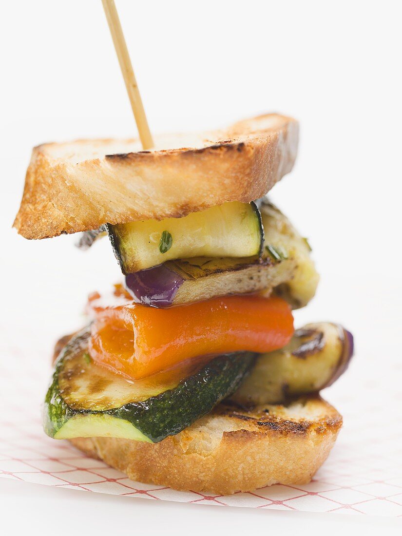 Crostini with grilled vegetables