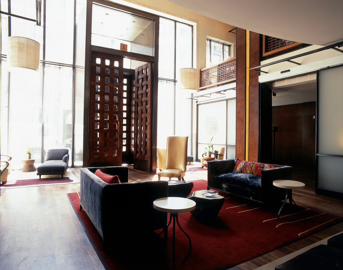 Elegante Lounge des "Chambers Hotel" in New York