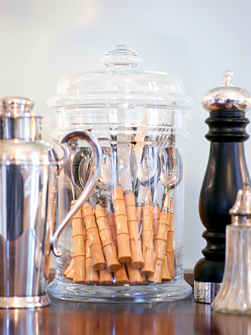 Candy dish for cutlery storage