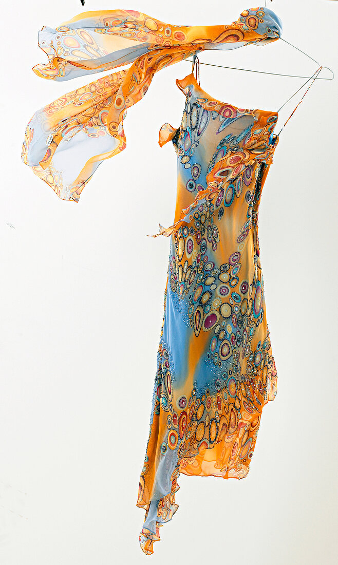 Sommerkleid, Seidenkleid mit Schal bunt, orange - blau