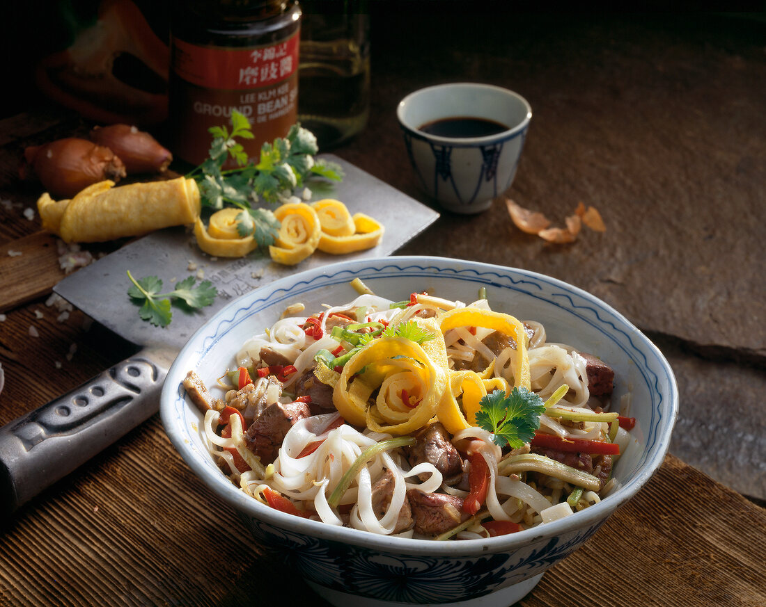 Fried noodles cooked in nonya style